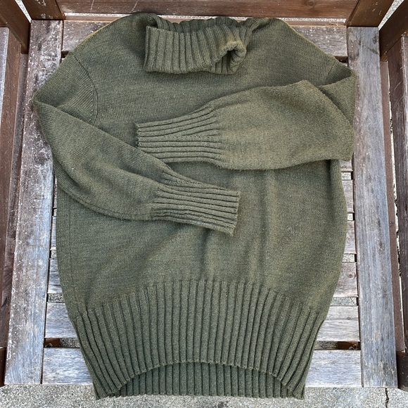 Green, Turtle Neck Sweater - Picture 3 of 3